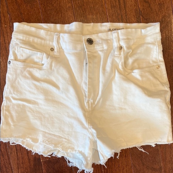 Blank NYC White Jean Shorts for Effortless Style - Picture 1 of 3